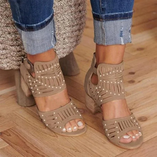 Sandalias huecas vintage