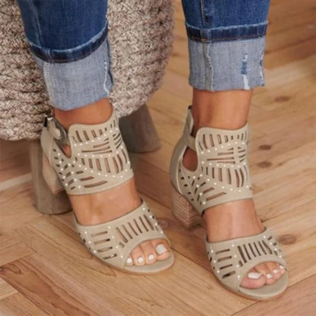 Sandalias huecas vintage