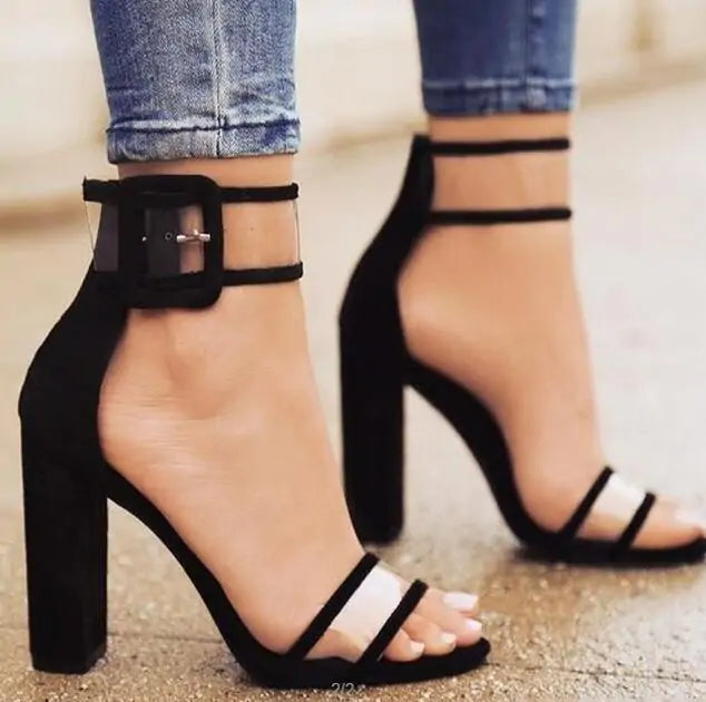 Sandalias cómodas con tacones altos y huecos para mujer