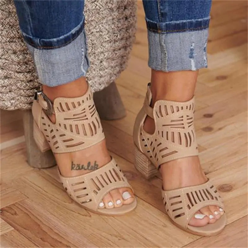 Sandalias huecas vintage