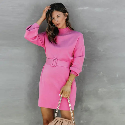 Elegante vestido suéter de cuello alto con cinturón